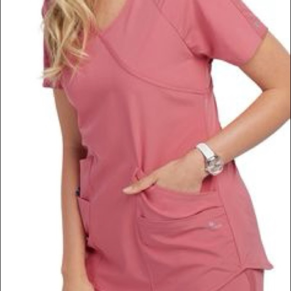 Barco one well ness scrub set pink small tall